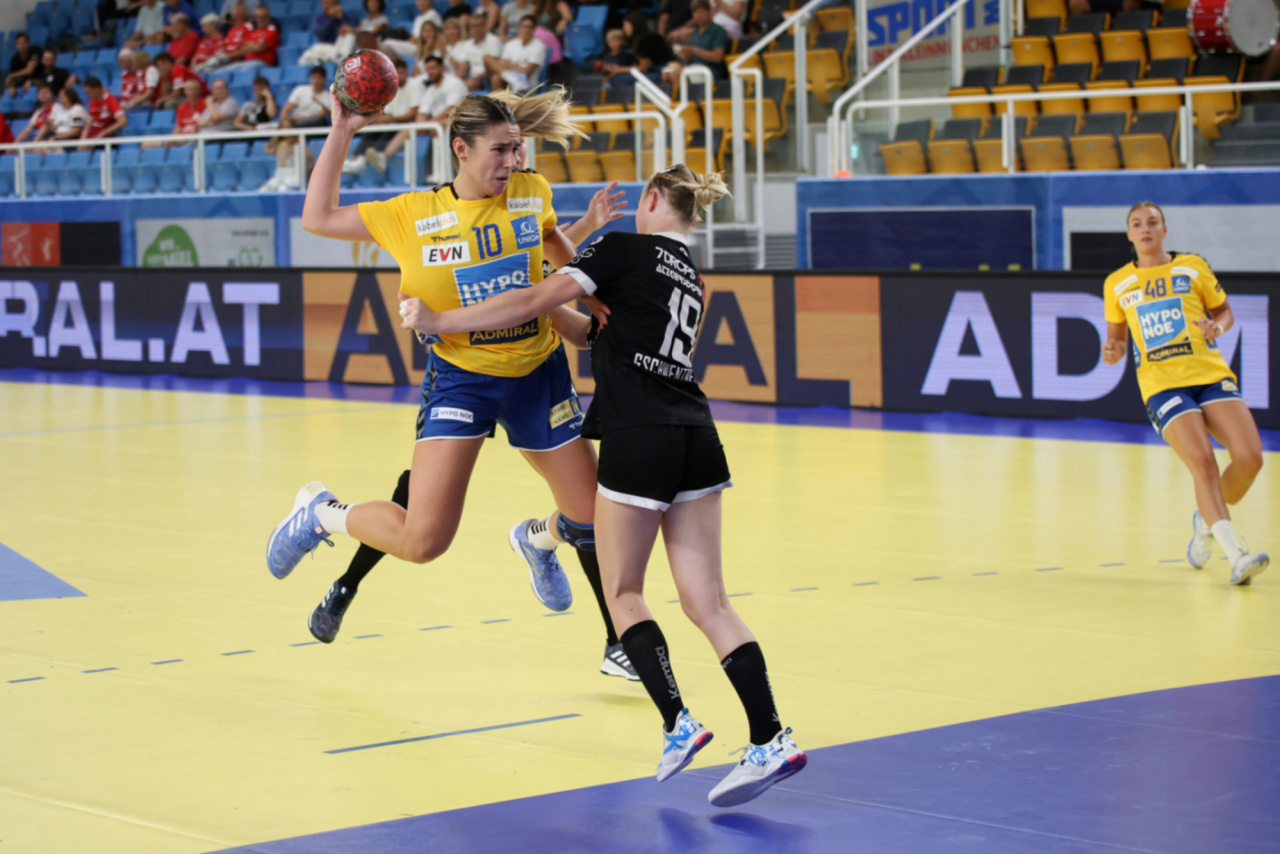 Pavkovic Andrea Hypo NÖ.JPG-Handball Hypo NÖ